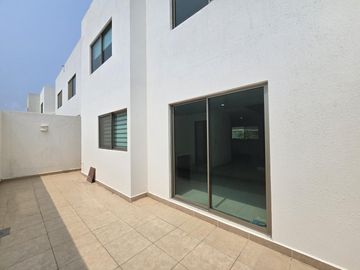 CASA EN VENTA FRACC. LOMAS DEL SOL, RIVIERA VERACRUZANA, ALVARADO, VERACRUZ