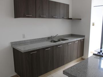 Casa con recamara en planta baja en Venta en Zibata