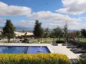 Casa con recamara en planta baja en Venta en Zibata