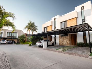 Casa en Venta con Alberca Privada en Puntacala El Tigre Club de Golf Nuevo Vallarta.
