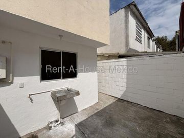 Casa en  Venta en Ex rancho San Dimas San Antonio La Isla  ZG 25-3448