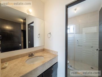 CASA EN VENTA EN PRADOS DE LA SILLA, SUR DE MONTERREY