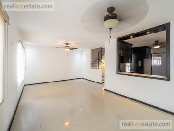 CASA EN VENTA EN PRADOS DE LA SILLA, SUR DE MONTERREY