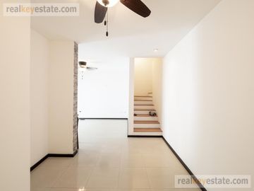 CASA EN VENTA EN PRADOS DE LA SILLA, SUR DE MONTERREY