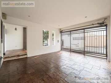 CASA EN VENTA EN PRADOS DE LA SILLA, SUR DE MONTERREY