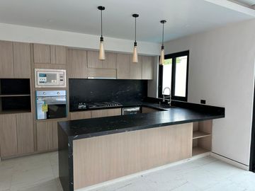 Casa de Lujo con Alberca Privada en Karakal Paradise Village, Nuevo Vallarta