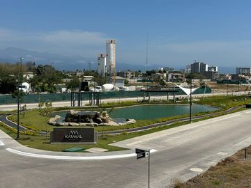Casa en Fraccionamiento Karakal Nuevo Vallarta frente al Tigre Club de Golf.
