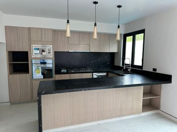 Casa de Lujo con Alberca Privada en Karakal Paradise Village, Nuevo Vallarta
