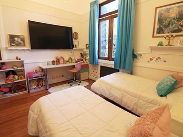 VENTA CASA OLIVOS 5 DORMITORIOS ESTILO INGLÉS