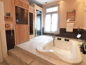 VENTA CASA OLIVOS 5 DORMITORIOS ESTILO INGLÉS
