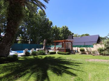 VENTA CASA OLIVOS 5 DORMITORIOS ESTILO INGLÉS