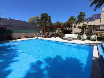 VENTA CASA OLIVOS 5 DORMITORIOS ESTILO INGLÉS