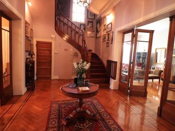 VENTA CASA OLIVOS 5 DORMITORIOS ESTILO INGLÉS