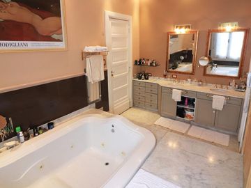 VENTA CASA OLIVOS 5 DORMITORIOS ESTILO INGLÉS