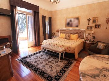 VENTA CASA OLIVOS 5 DORMITORIOS ESTILO INGLÉS