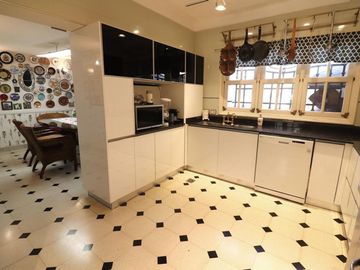 VENTA CASA OLIVOS 5 DORMITORIOS ESTILO INGLÉS