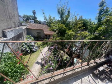 VENTA CHALET 4 AMB GARAGE QUINCHO PARQUE  QUILMES