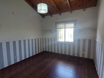 Venta casa 4 ambientes Quilmes cochera