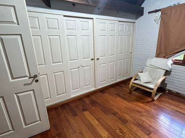 Venta casa 6 ambien. Barrio Las Glorias Benavidez.