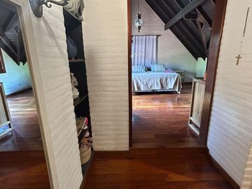 Venta casa 6 ambien. Barrio Las Glorias Benavidez.