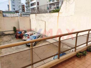 Dto.4amb.c/balcon y patio bajas expensas Caballito