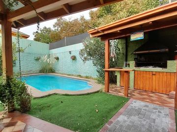 Casa en Venta en Pasaje Auco 1568