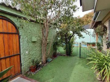 Casa en Venta en Pasaje Auco 1568
