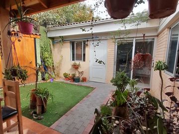 Casa en Venta en Pasaje Auco 1568