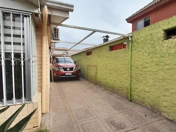 Casa en Venta en Pasaje Auco 1568