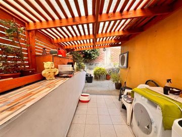 Casa en Venta en BLANCO ENCALADA 1470