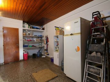 CASA EN VENTA MARTINEZ CON PILETA