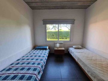 VENTA CASA 4 Amb GRAL LAS HERAS 1400m2- Toma depto