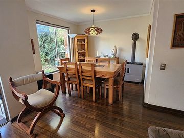 Casa en Venta en Consistorial con Antupiren