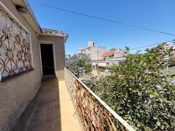 VENTA CASA ALTO ALBERDI APTO PROFESIONAL