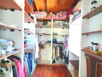 Casa en venta La Plata 4 dormitorios con pileta