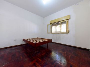 VENTA CASA 3 AMB  RAMOS MEJÍA PATIO TERRAZA PLANO