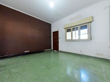 VENTA CASA 3 AMB  RAMOS MEJÍA PATIO TERRAZA PLANO
