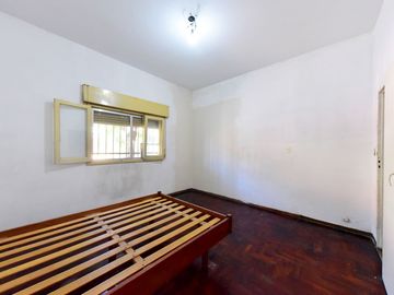 VENTA CASA 3 AMB  RAMOS MEJÍA PATIO TERRAZA PLANO