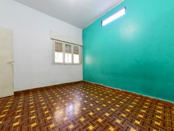 VENTA CASA 3 AMB  RAMOS MEJÍA PATIO TERRAZA PLANO