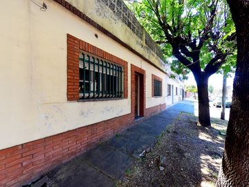 VENTA CASA 3 AMB  RAMOS MEJÍA PATIO TERRAZA PLANO