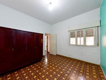 VENTA CASA 3 AMB  RAMOS MEJÍA PATIO TERRAZA PLANO