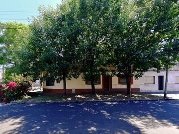 VENTA CASA 3 AMB  RAMOS MEJÍA PATIO TERRAZA PLANO
