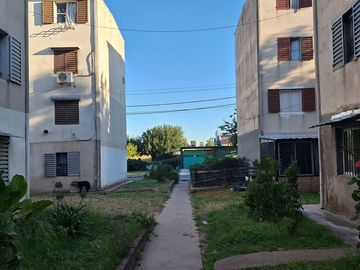 VENTA DPTO 4 AMB. BARRIO CGT BERAZATEGUI