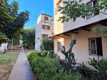 VENTA DPTO 4 AMB. BARRIO CGT BERAZATEGUI