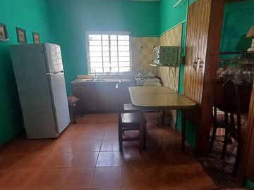 VENTA CASA 5 AMB C/ COCHERA RAFAEL CALZADA
