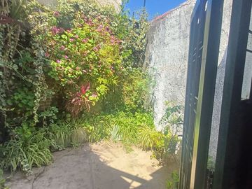 VENTA CASA 5 AMB C/ COCHERA RAFAEL CALZADA