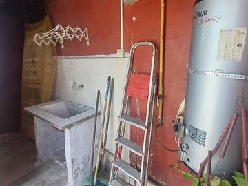 VENTA CASA 5 AMB C/ COCHERA RAFAEL CALZADA