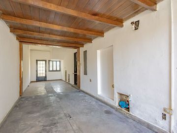 VENTA CASA  MULTIFAMILIAR  6 AMB.  APTA CREDITO