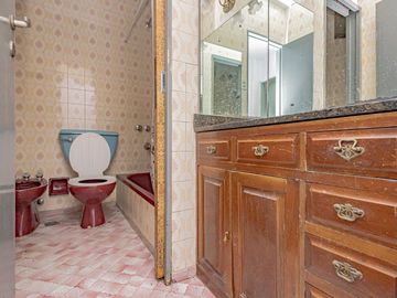 VENTA CASA  MULTIFAMILIAR  6 AMB.  APTA CREDITO