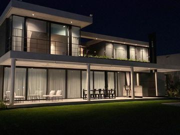 VENTA CASA MODERNA HORMIGON EN TERRAVISTA